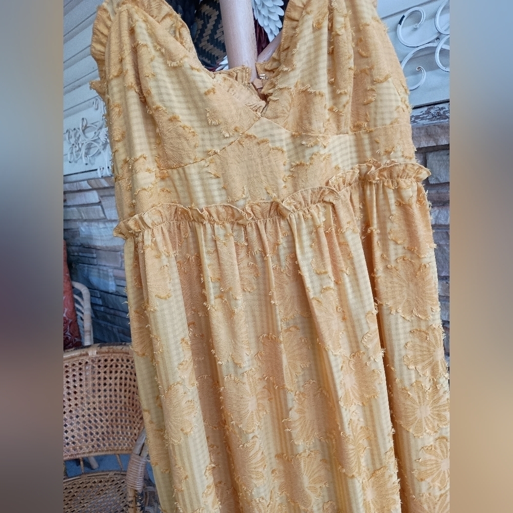 NWT Lulu's Charm and Charisma Mustard Yellow Burnout Floral Dress_Large - Picture 3 of 6